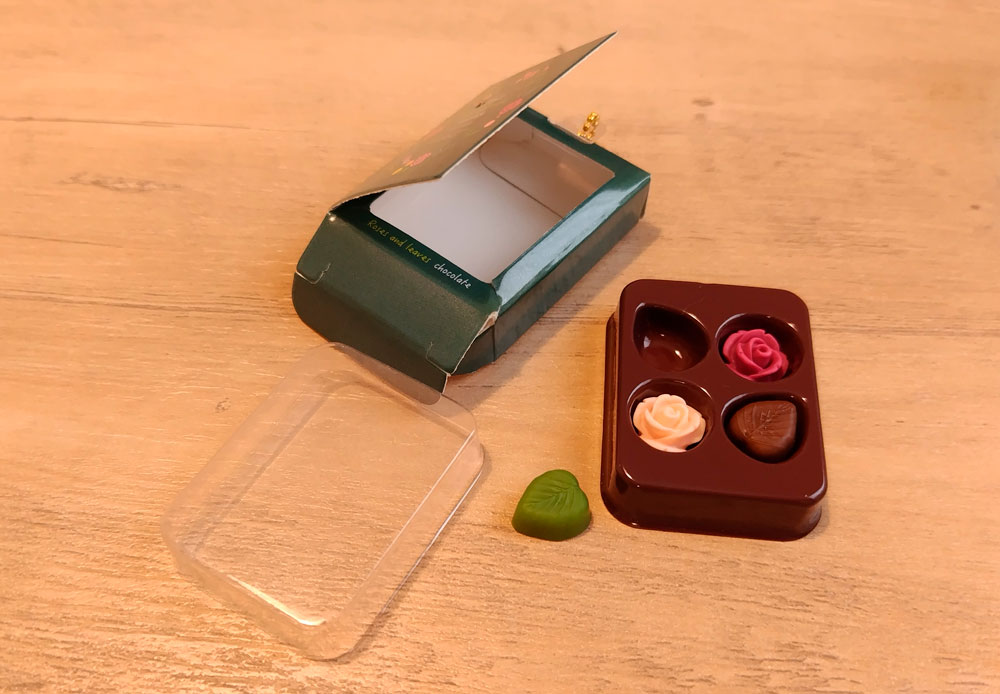 箱入りチョコガチャの中身